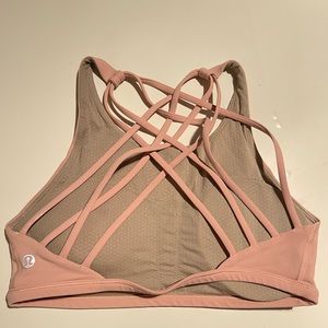 Lululemon free to be bra